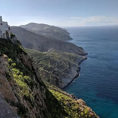 Old Cycladic House In The Heart Of The Chora. Сasa de vacaciones